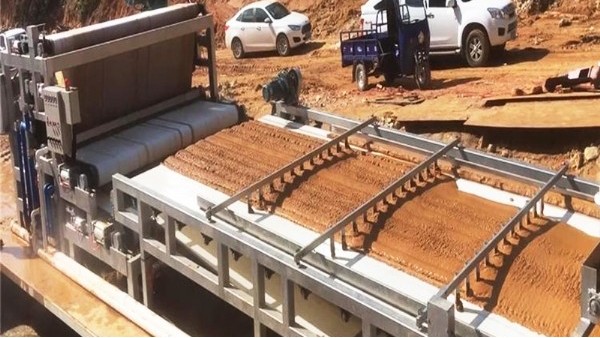 污泥脫水濾布廠家——免費指導、上門安裝【旭瑞網業】